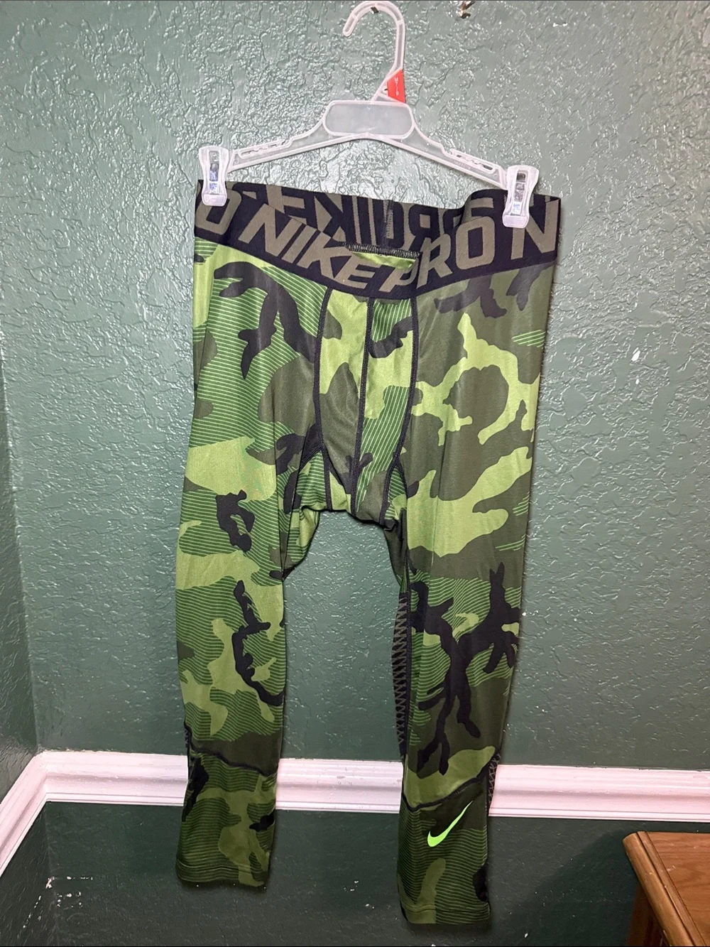 Nike Pro Camouflage Compression Tights Green Black Men's Size Medium